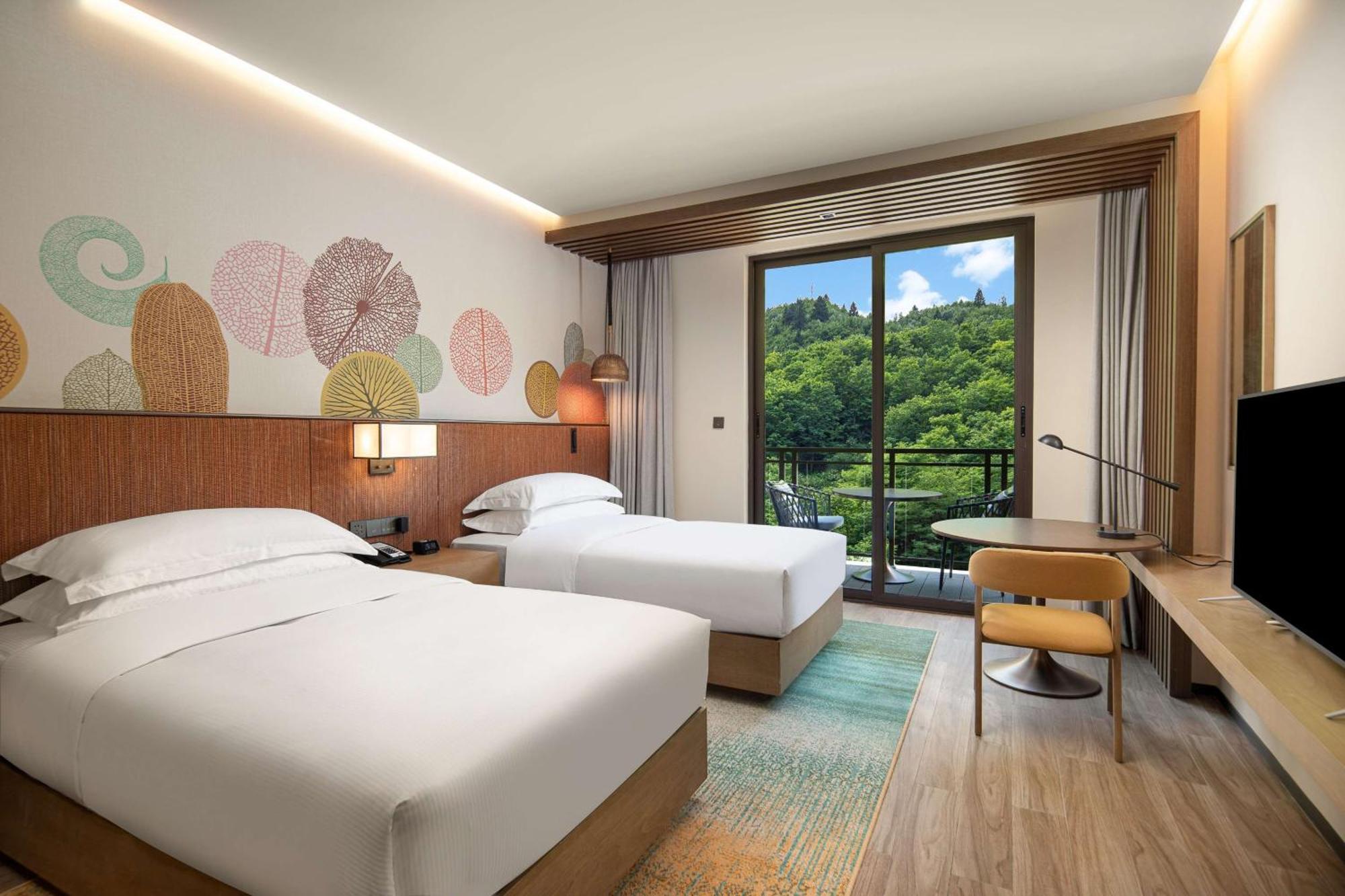 Hilton Garden Inn Jiuzhaigou Exterior photo